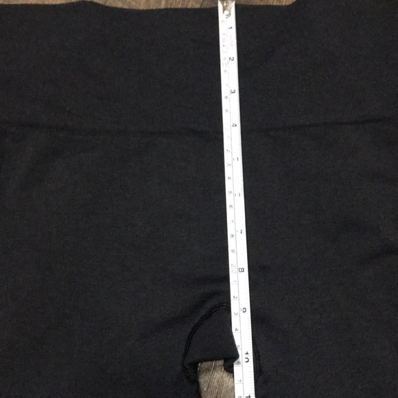 Lululemon Seamlessly Street Crop Heathered Black - Picture 8 of 11